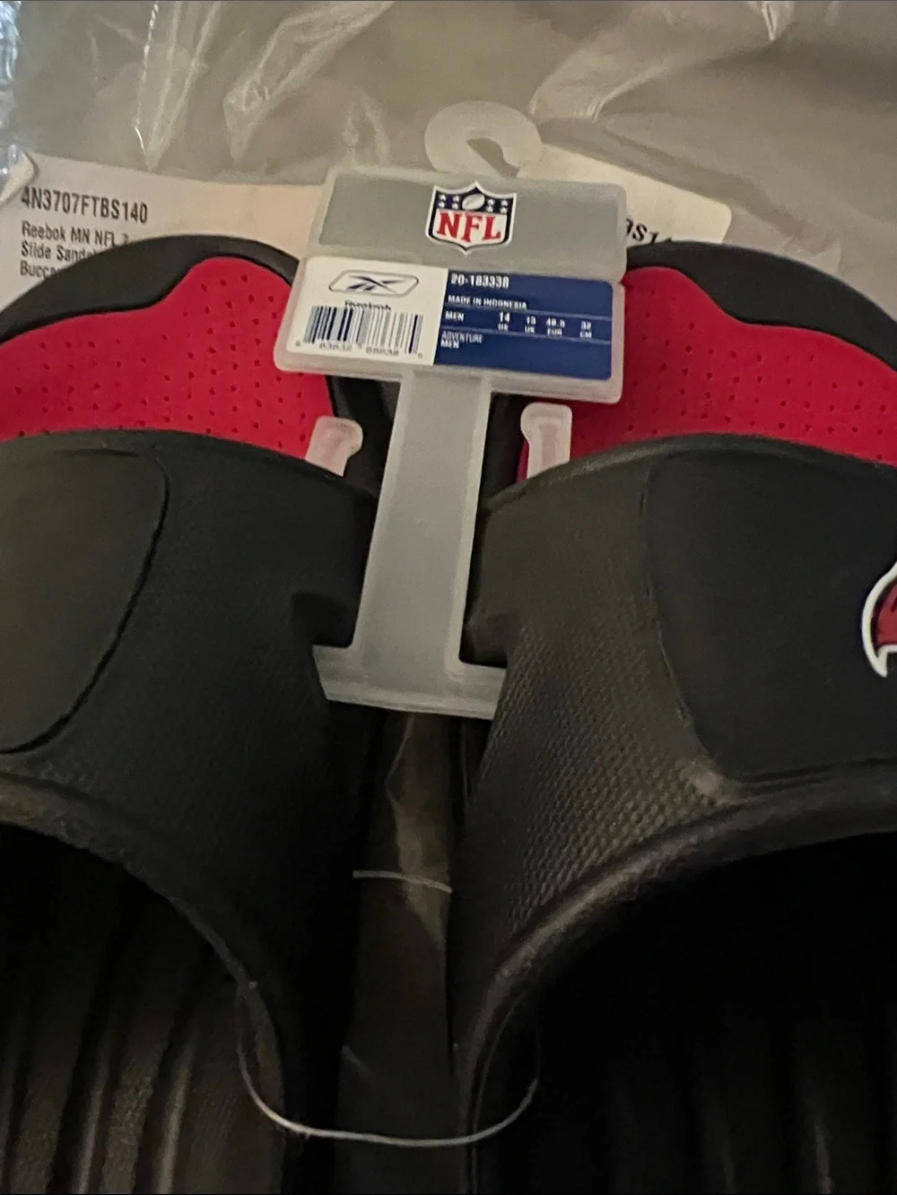 Reebok Tampa Bay Buccaneers men’s sz 14 Black and Red Slide sandles
